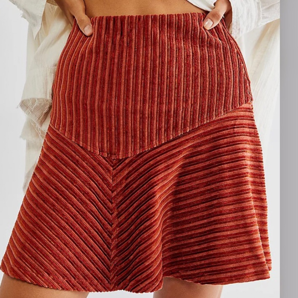 NWOT Free People mini skirt - Picture 3 of 3